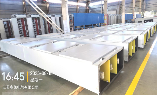 BGFM-10.5/3000 combined box-type busducts.png